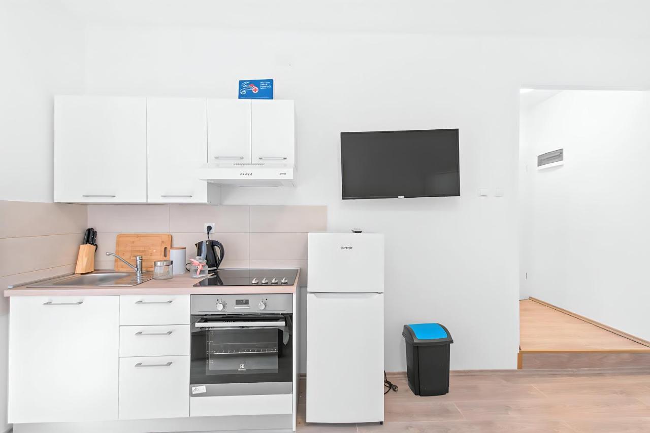 Pomerio Apartments غييكا المظهر الخارجي الصورة